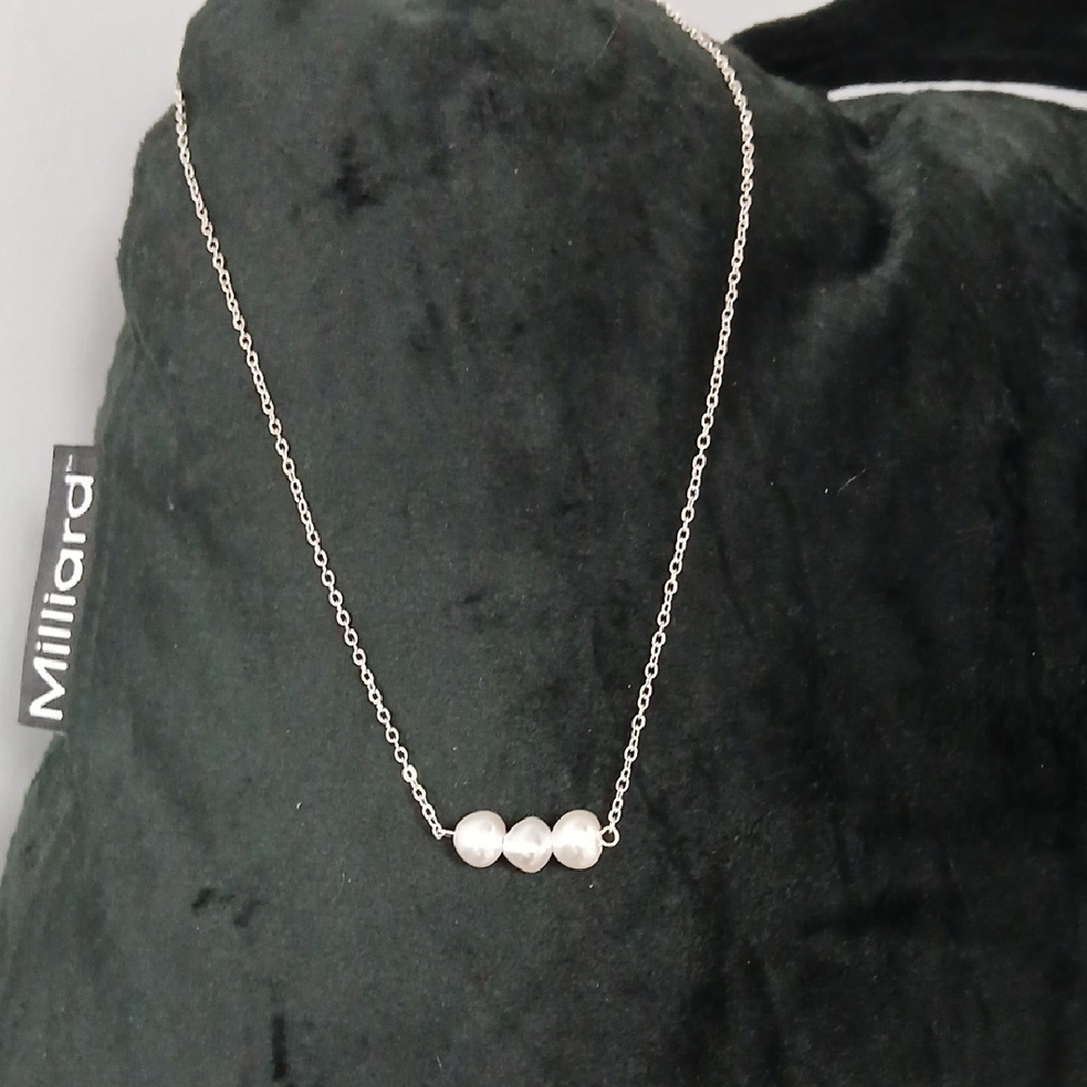 Silver Necklace with Triple White Pearls
